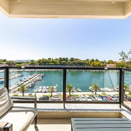 Apartment Luxury D&d By Jazine Bay, Center